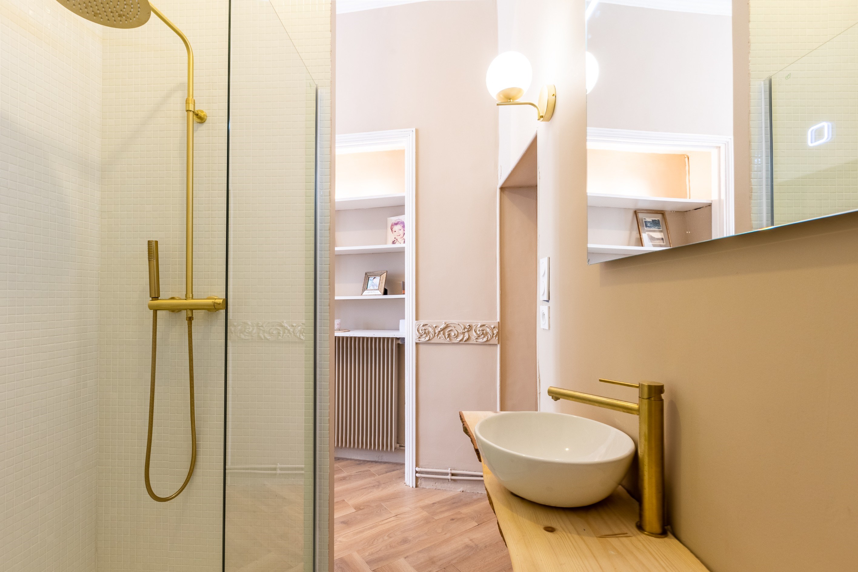  TOWN CENTRE: BEAUTIFUL RENOVATED PERIOD APARTMENT - 物件實景