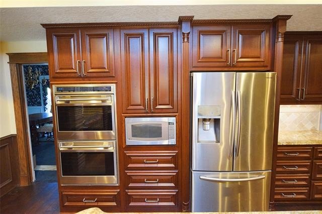 Tahlequah, Oklahoma, 74464, United States, 4 Bedrooms Bedrooms, ,4 BathroomsBathrooms,Residential,For Sale,1975818