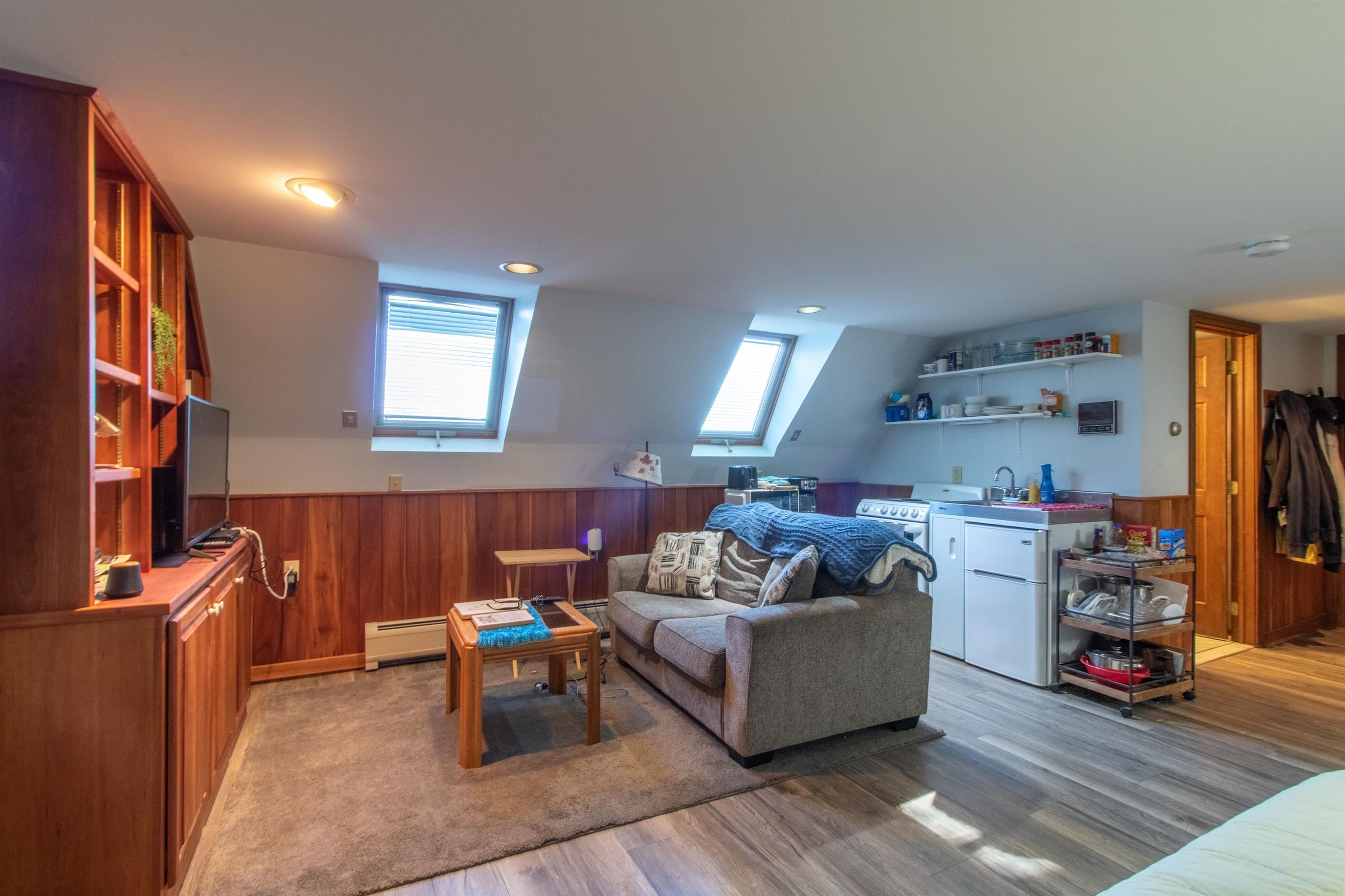 Lyndon, Vermont, 05851, United States, 3 Bedrooms Bedrooms, ,1 BathroomBathrooms,Residential,For Sale,1983968