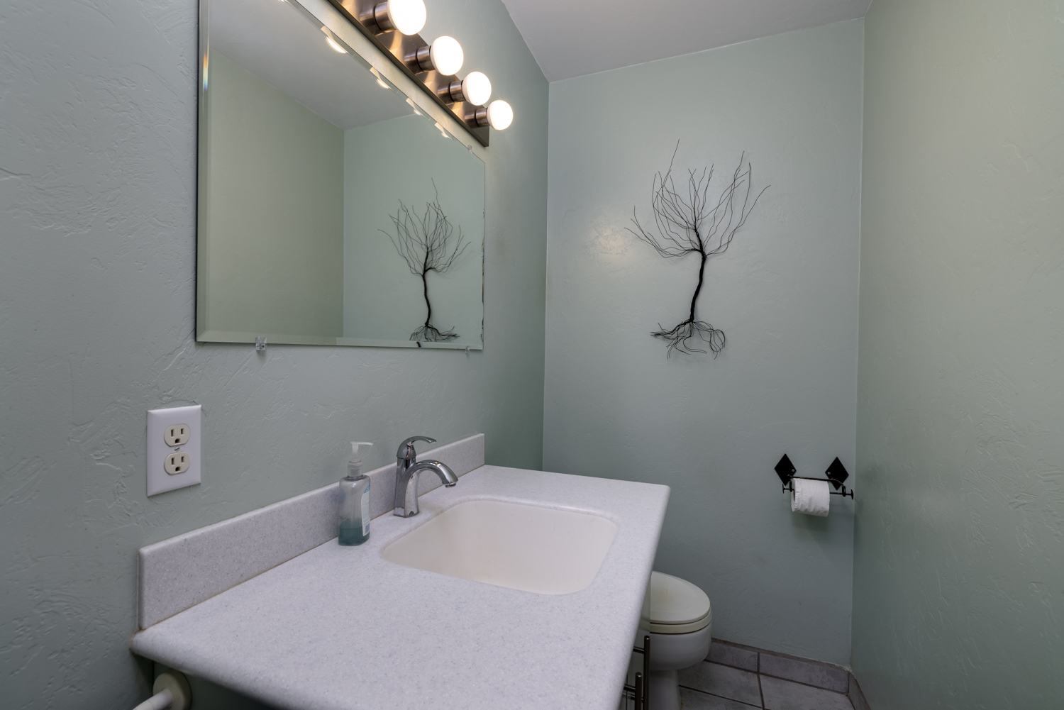 Vernal, Utah, 84078, United States, 3 Bedrooms Bedrooms, ,3 BathroomsBathrooms,Residential,For Sale,2014063