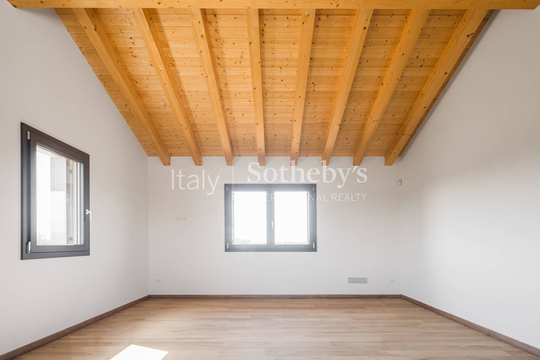  Newly built villa certified high-efficiency with park - 物件實景