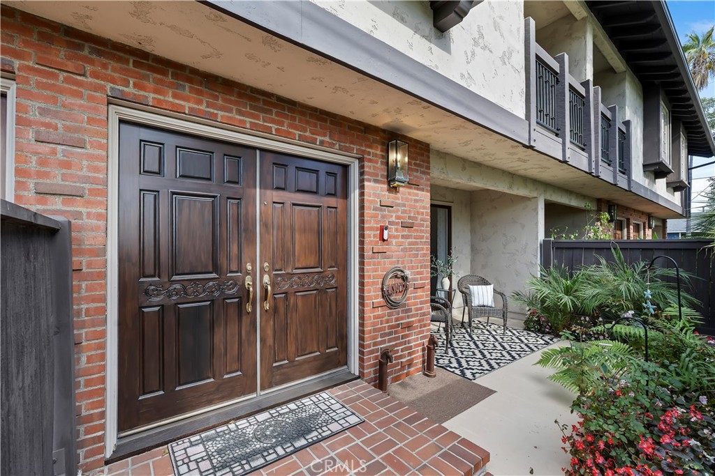 Sierra Madre, California, 91024, United States, 2 Bedrooms Bedrooms, ,3 BathroomsBathrooms,Residential,For Sale,1992859