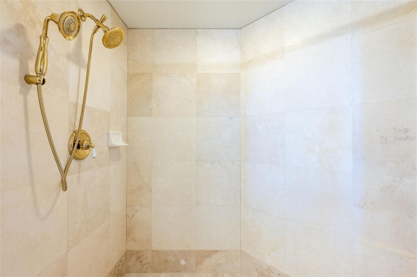 CLEARWATER BEACH, Florida, 33767, United States, 3 Bedrooms Bedrooms, ,3 BathroomsBathrooms,Residential,For Sale,2013097