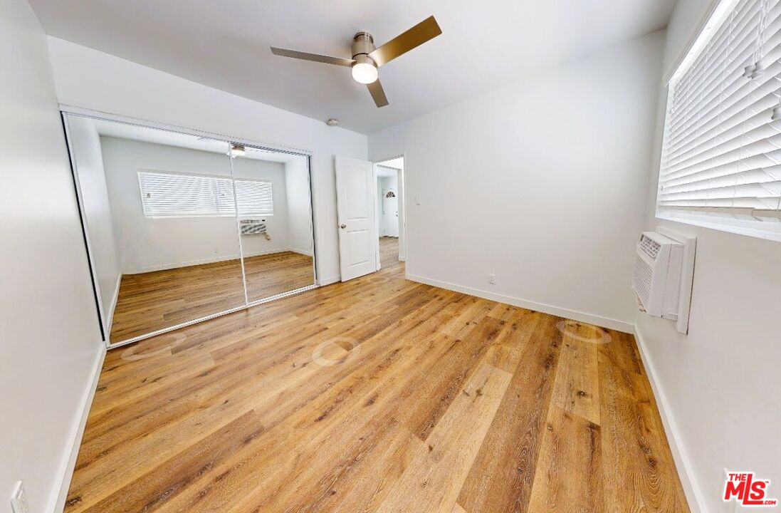 Los Angeles, California, 90066, United States, 4 Bedrooms Bedrooms, ,Residential,For Sale,1991184