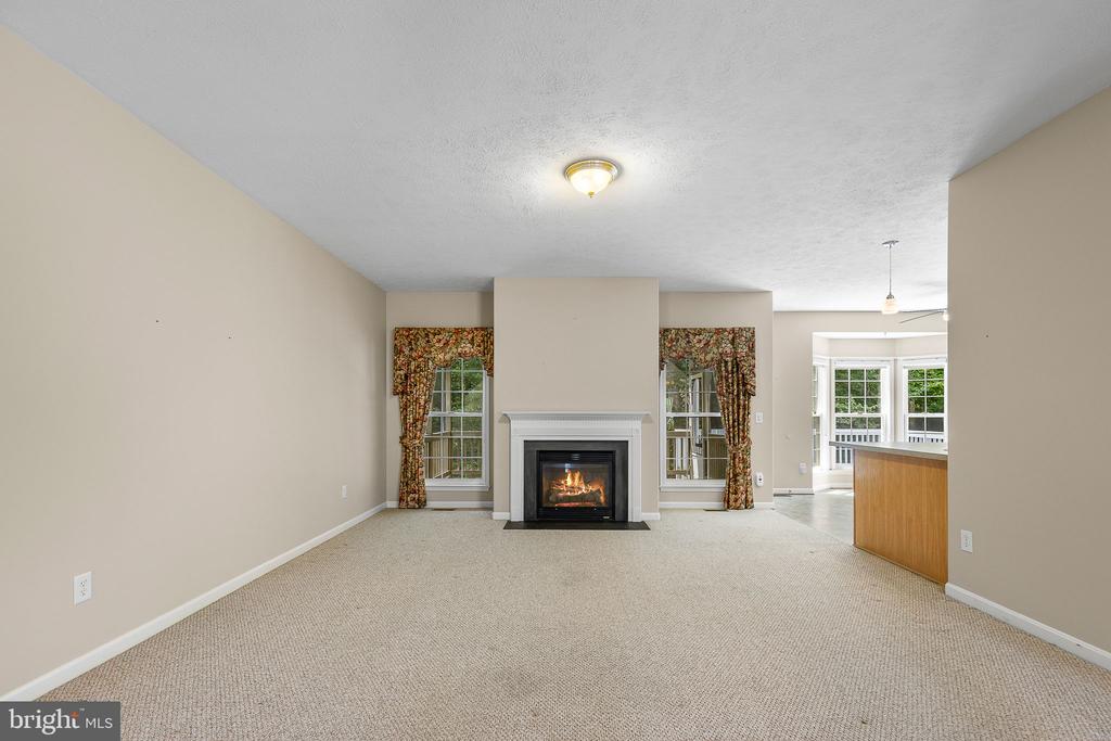 Fredericksburg, Virginia, 22401, United States, 5 Bedrooms Bedrooms, ,3 BathroomsBathrooms,Residential,For Sale,1920807