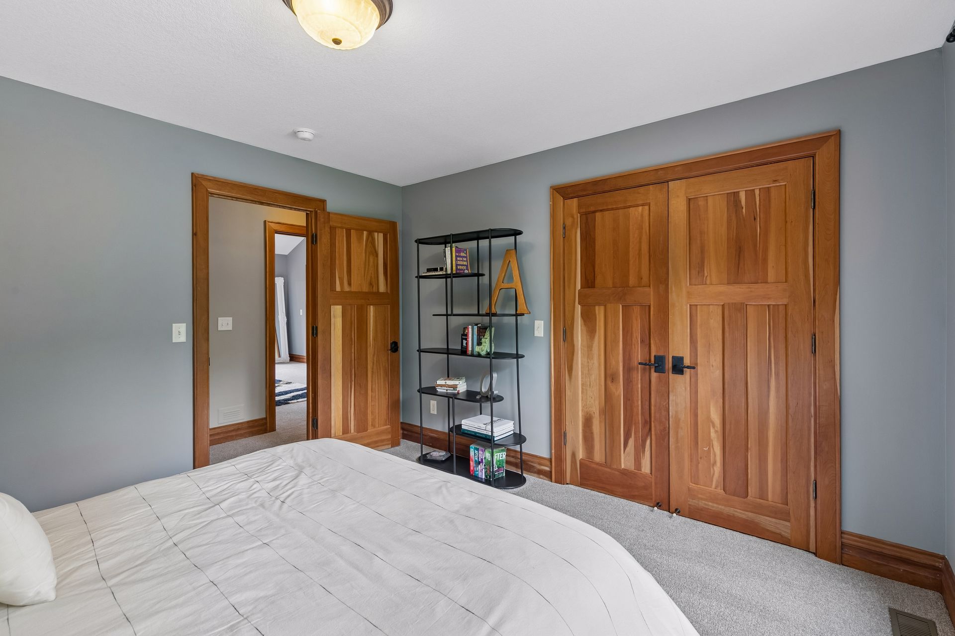  One-of-a-kind wooded retreat in Lakeville - 物件實景