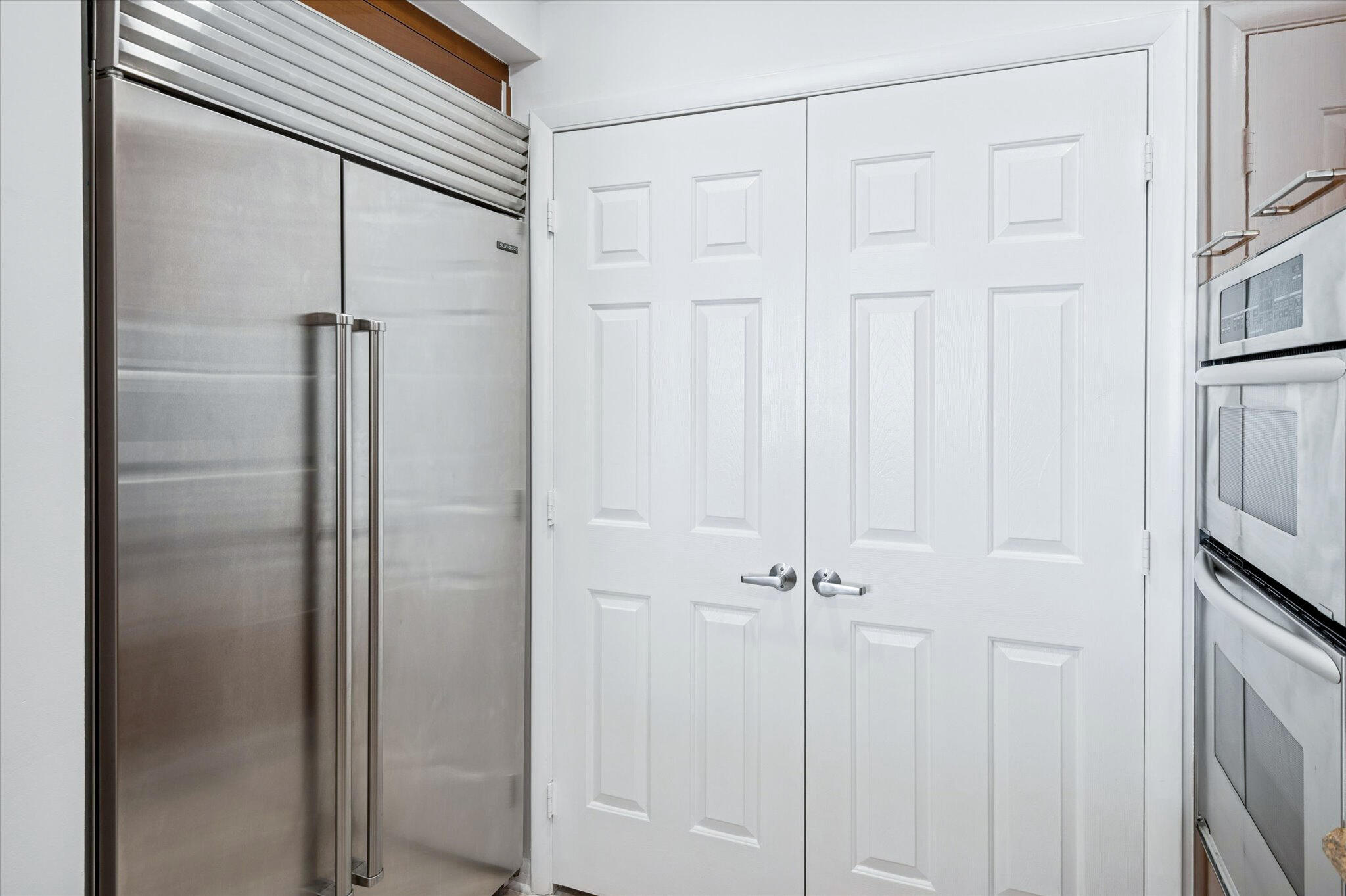 Fort Lauderdale, Florida, 33316, United States, 1 Bedroom Bedrooms, ,2 BathroomsBathrooms,Residential,For Sale,1972828