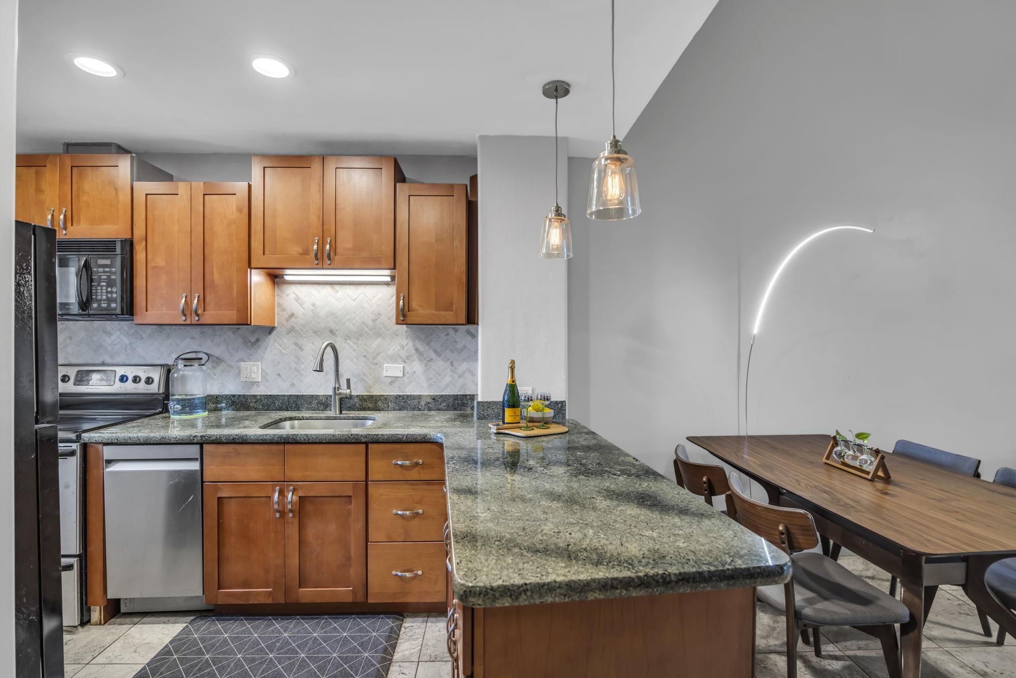 Lahaina, Hawaii, 96761, United States, 1 Bedroom Bedrooms, ,2 BathroomsBathrooms,Residential,For Sale,1821308