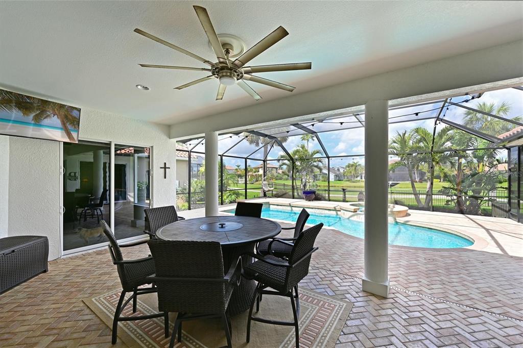 Bradenton, Florida, 34212, United States, 4 Bedrooms Bedrooms, ,3 BathroomsBathrooms,Residential,For Sale,1848553