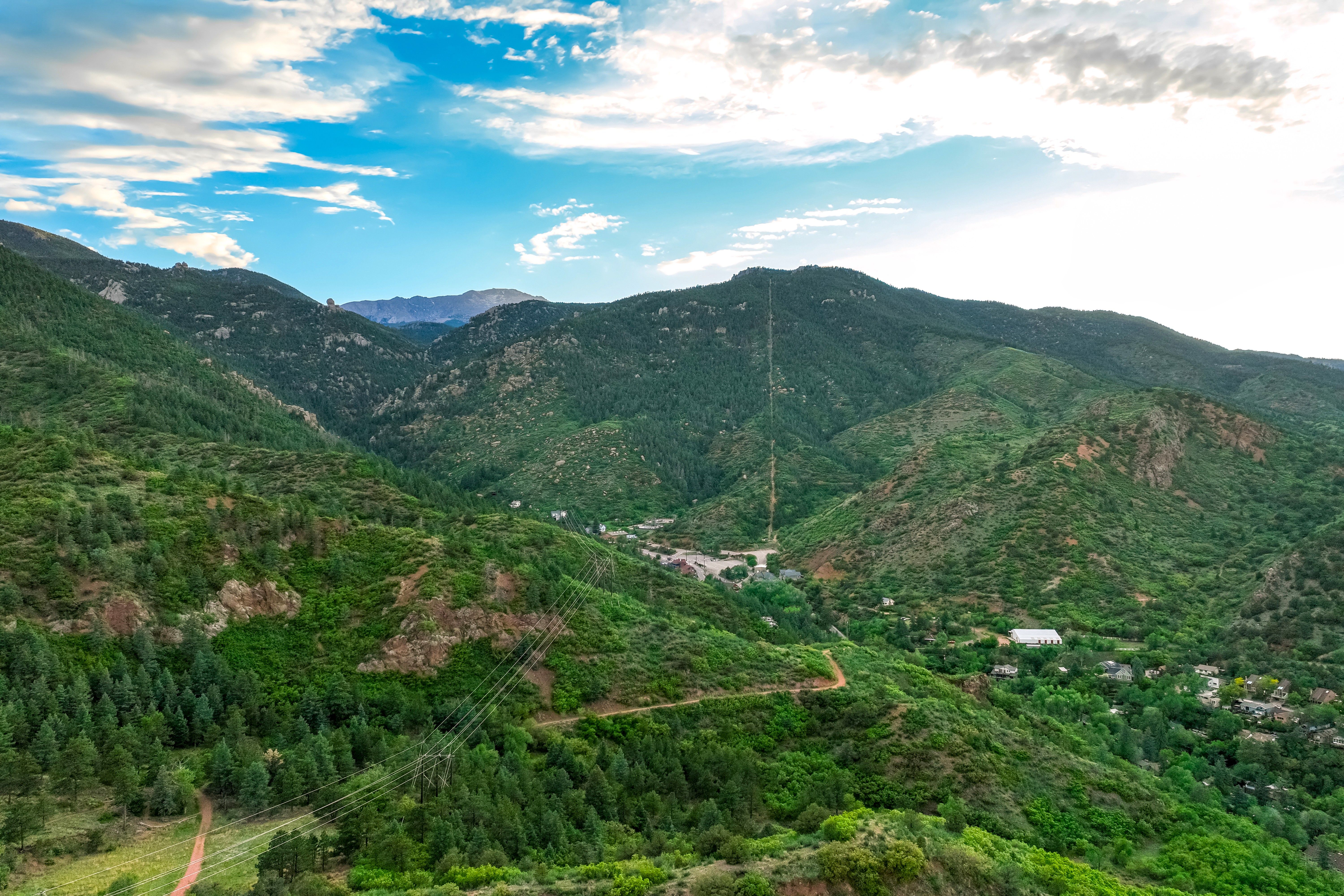  Extraordinary Mountain Retreat Perched Above the Heart of Manitou Springs - 物件實景