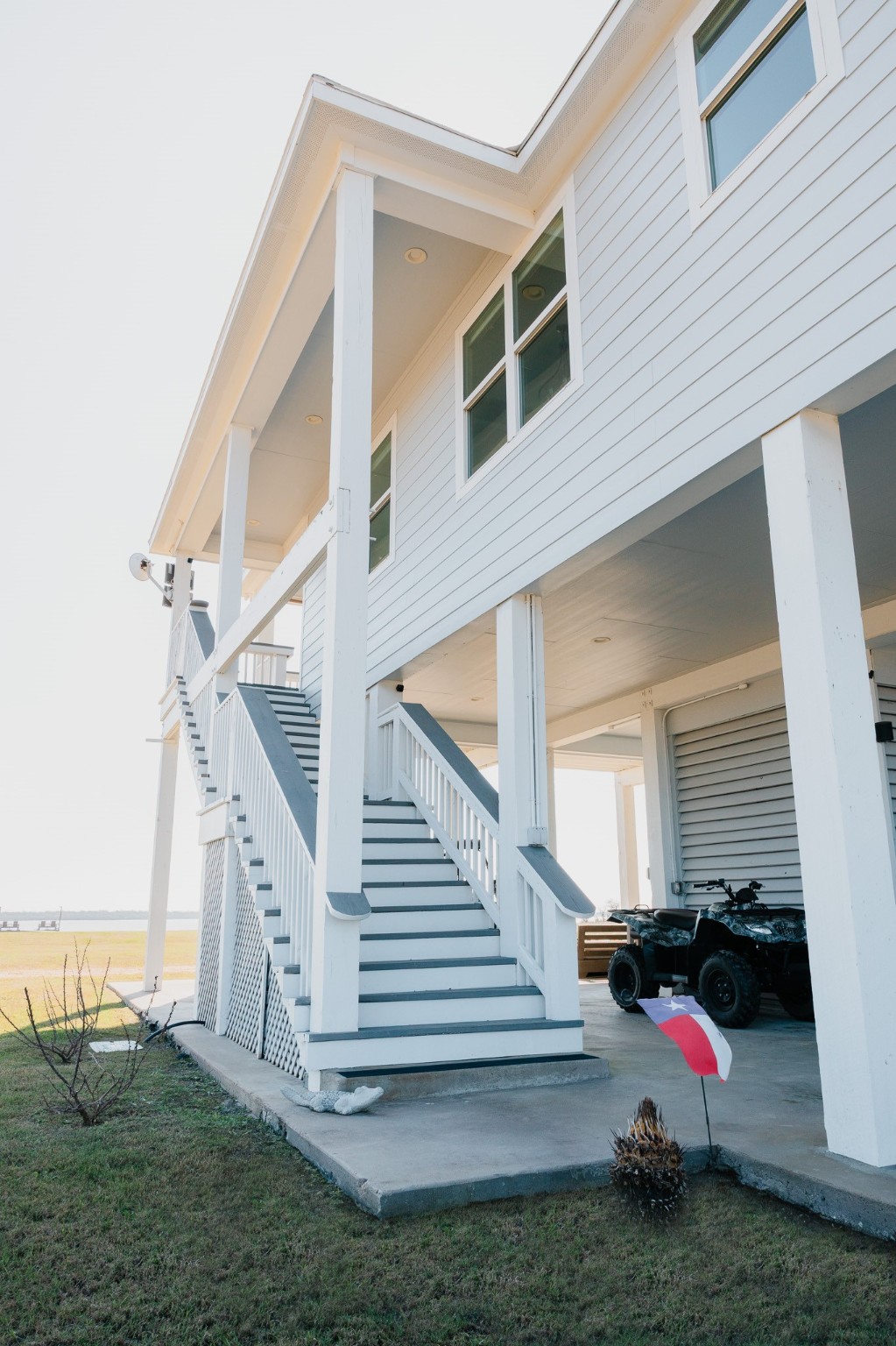 Palacios, Texas, 77465, United States, 3 Bedrooms Bedrooms, ,2 BathroomsBathrooms,Residential,For Sale,1984979