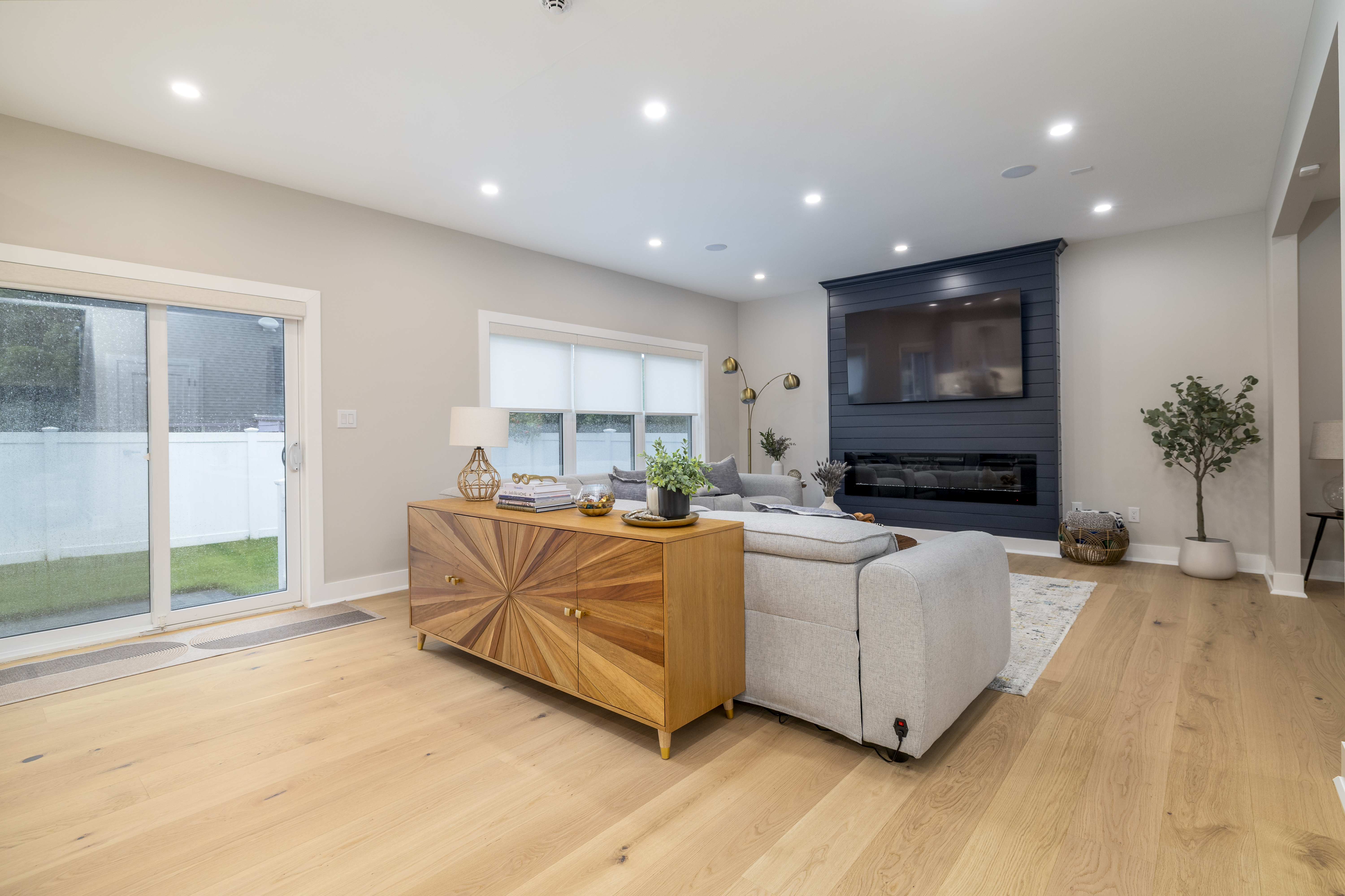  23 Faith Lane, Westbury, NY 11590 - 物件實景