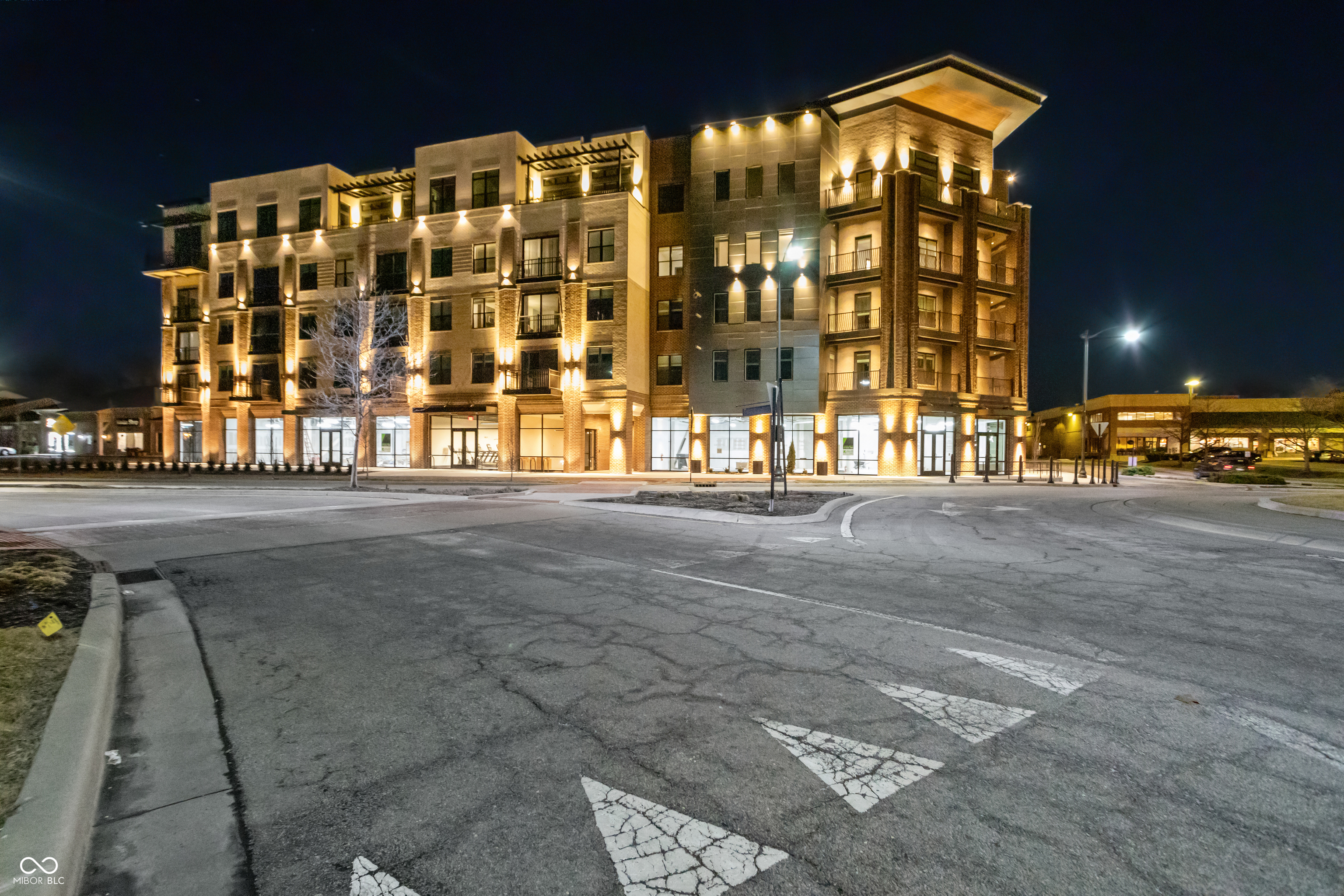 Carmel, Indiana, 46032, United States, 2 Bedrooms Bedrooms, ,3 BathroomsBathrooms,Residential,For Sale,1982696