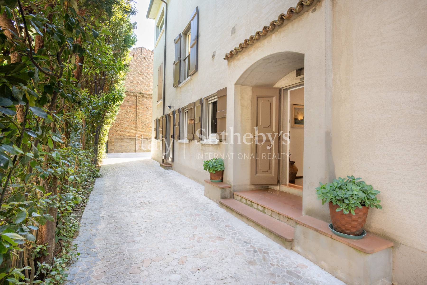  Villa with private garden in centre of Ravenna - 物件實景