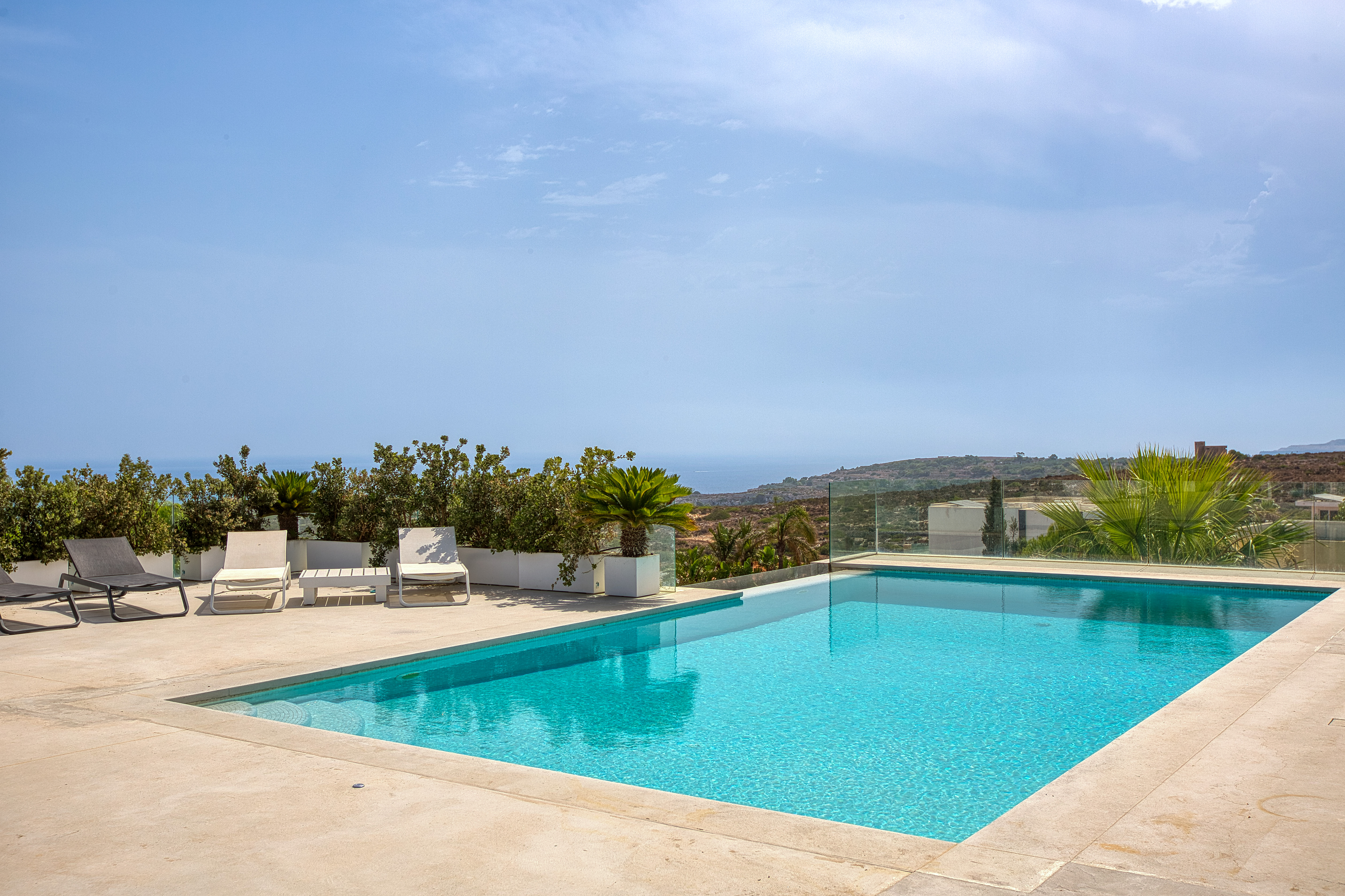  Exceptional Detached Villa with Panoramic Mediterranean Views - 物件實景