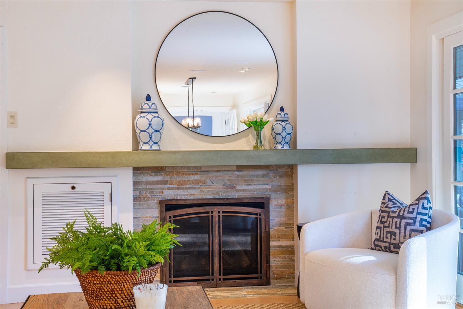 St. Helena, California, 94574, United States, 3 Bedrooms Bedrooms, ,5 BathroomsBathrooms,Residential,For Sale,1998865