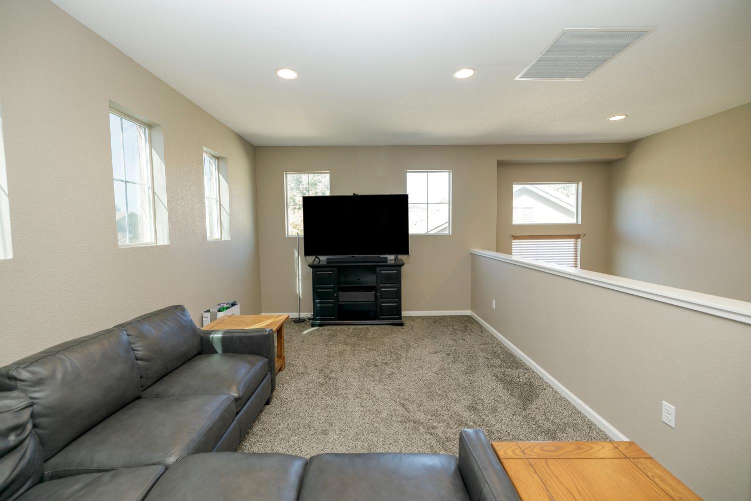 Denair, California, 95316, United States, 4 Bedrooms Bedrooms, ,3 BathroomsBathrooms,Residential,For Sale,1978328