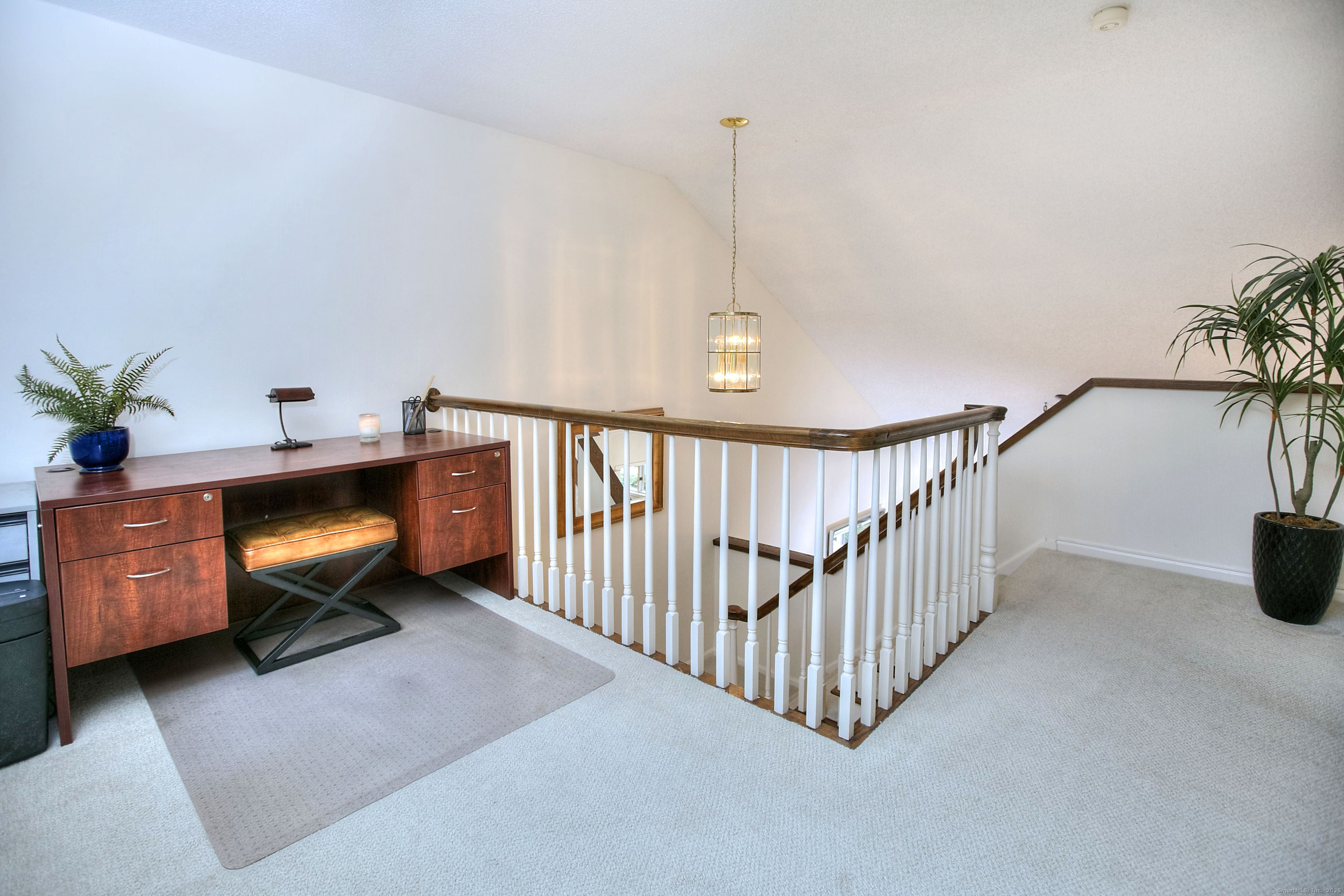 Westport, Connecticut, 06880, United States, 2 Bedrooms Bedrooms, ,3 BathroomsBathrooms,Residential,For Sale,1988257