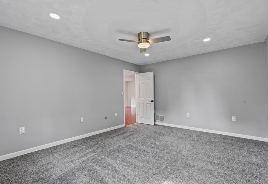 Oakland Twp, Pennsylvania, 16025, United States, 4 Bedrooms Bedrooms, ,4 BathroomsBathrooms,Residential,For Sale,1912471