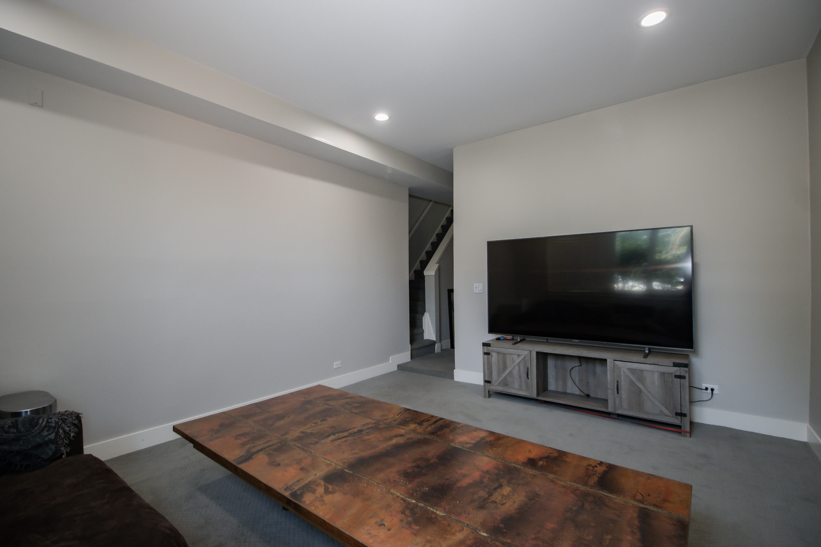 Chicago, Illinois, 60610, United States, 3 Bedrooms Bedrooms, ,3 BathroomsBathrooms,Residential,For Sale,1977363