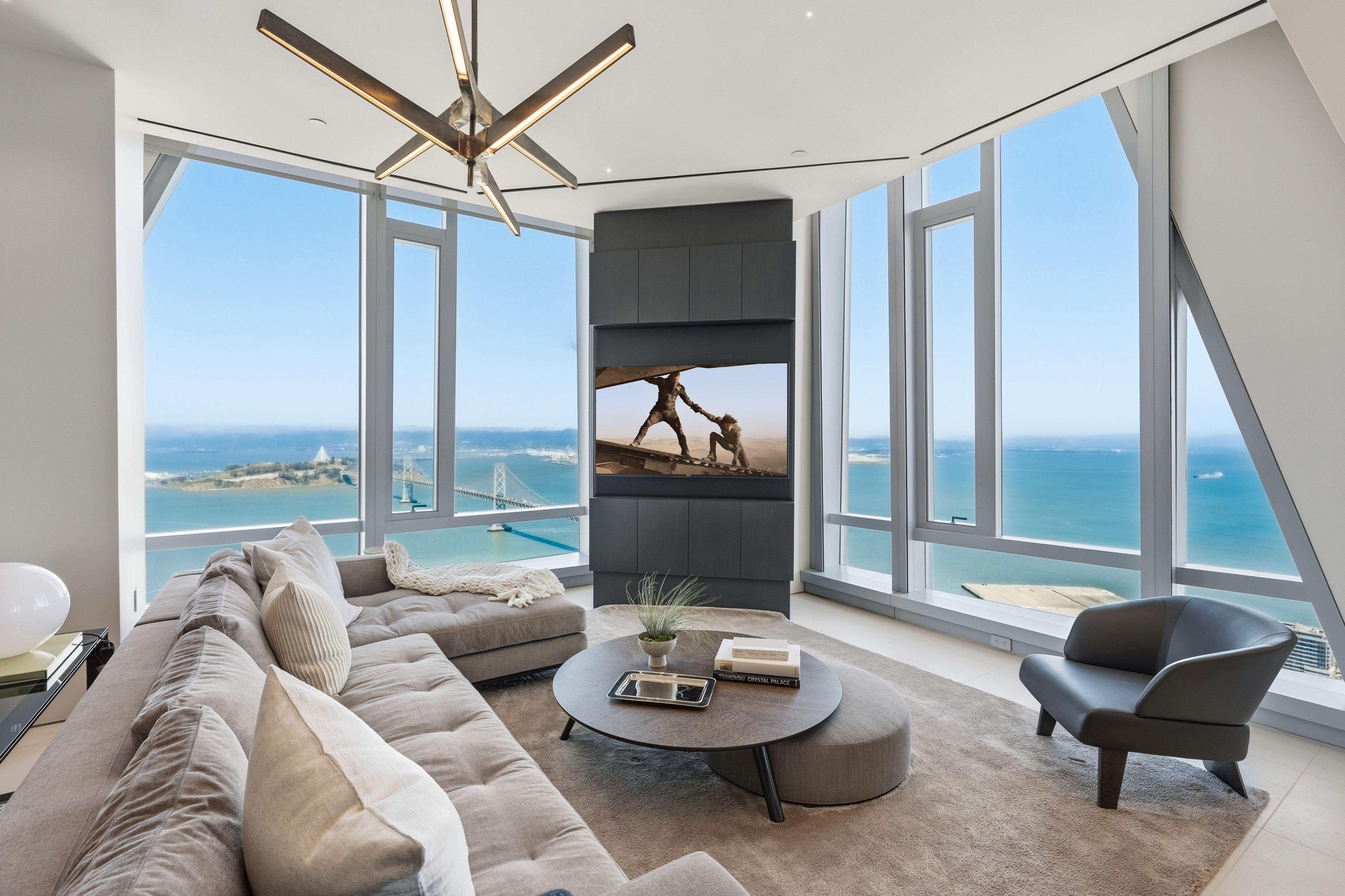  The Grand Penthouse at 181 Fremont - 物件實景