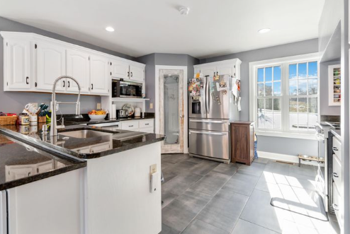 London, Kentucky, 40741, United States, 5 Bedrooms Bedrooms, ,4 BathroomsBathrooms,Residential,For Sale,1980344