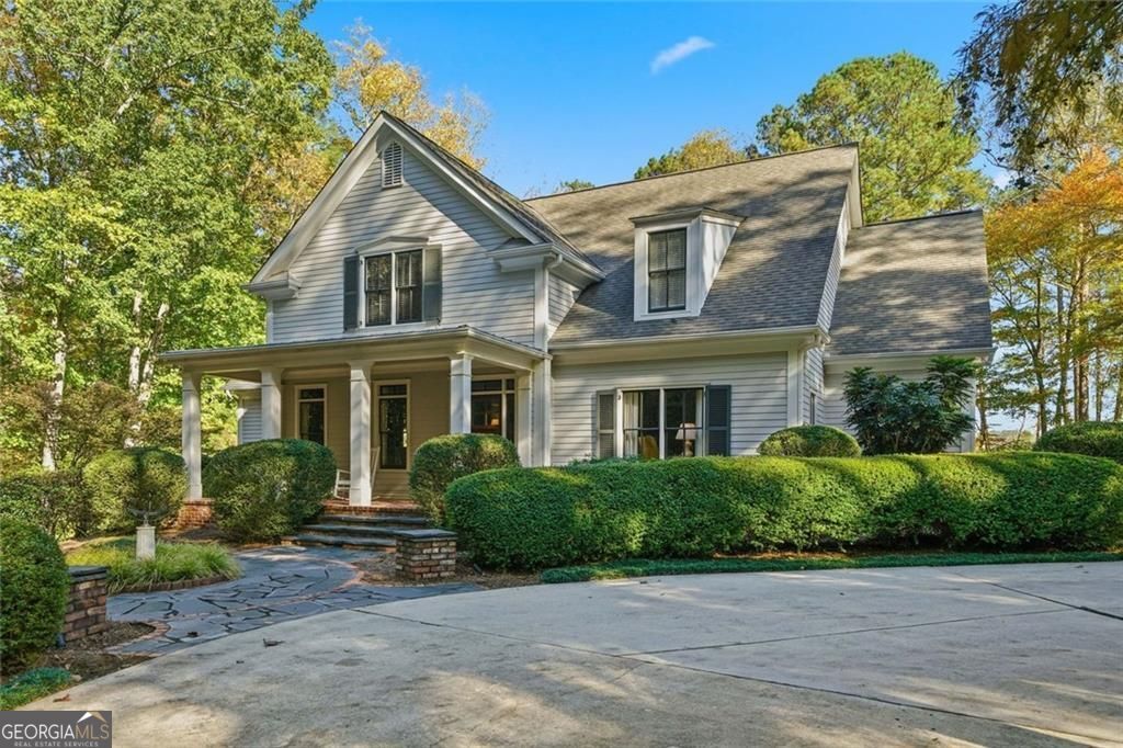 Kennesaw, Georgia, 30152, United States, 5 Bedrooms Bedrooms, ,3 BathroomsBathrooms,Residential,For Sale,1988783