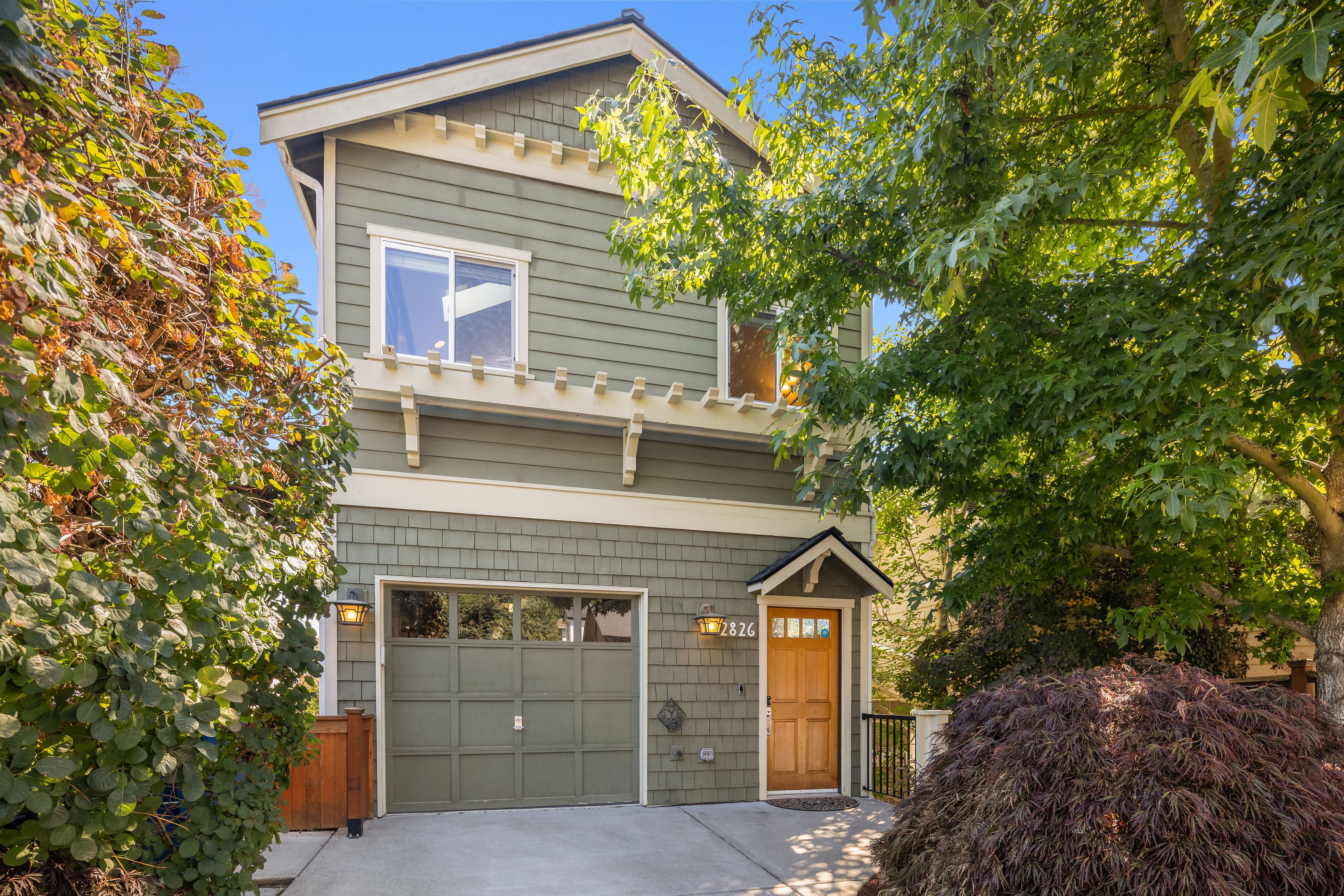 2826 21st Ave W, Seattle, WA 98199 