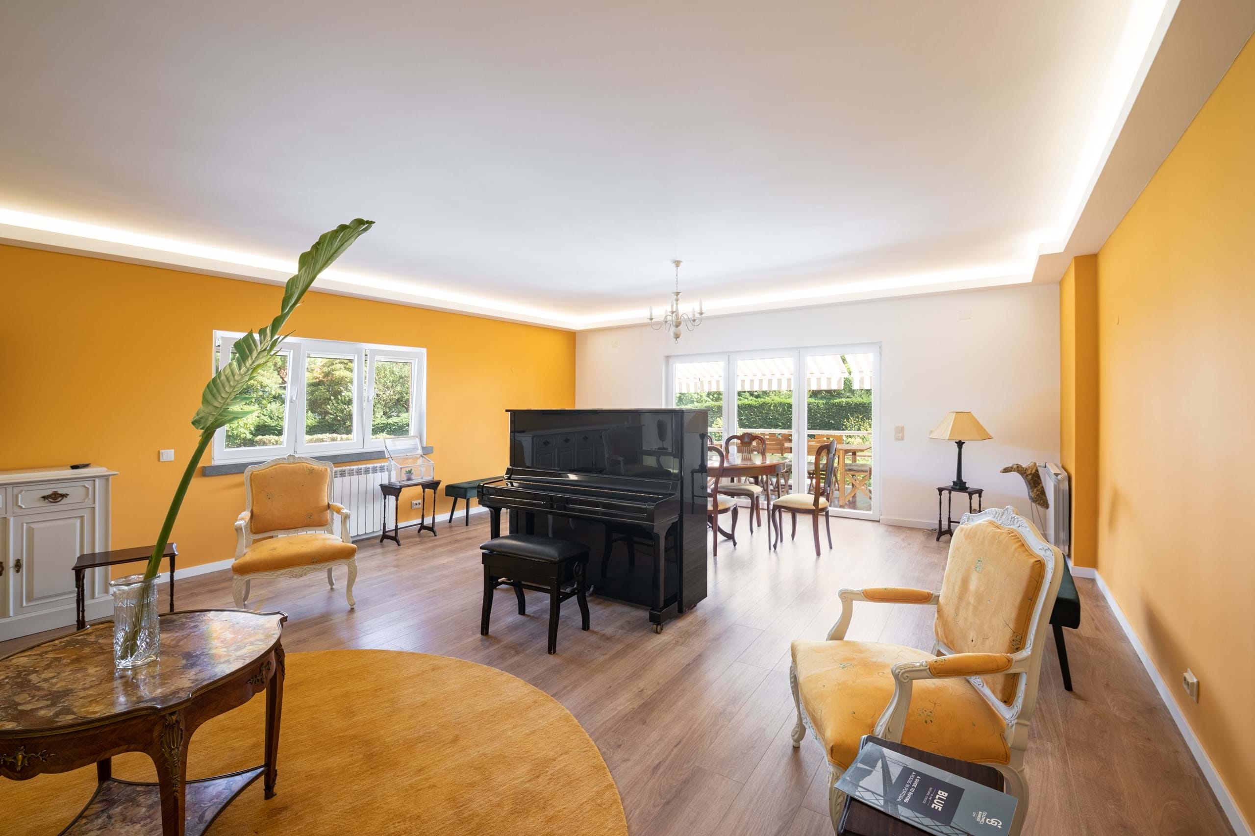 Cascais, Lisbon, 2765-574, PT, 8 Bedrooms Bedrooms, ,3 BathroomsBathrooms,Residential,For Sale,1908272