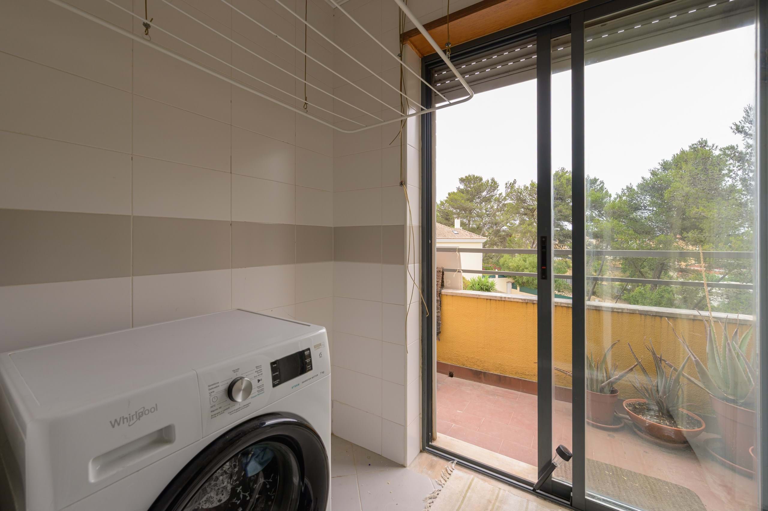 Cascais, Lisbon, 2765-009, PT, 2 Bedrooms Bedrooms, ,2 BathroomsBathrooms,Residential,For Sale,1892916