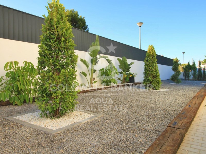 Alicante, Calpe / Calp, Calpe Pueblo Alicante, Cal, Calpe / Calp, Comunidad Valenciana, 03710, ES, 5 Bedrooms Bedrooms, ,5 BathroomsBathrooms,Residential,For Sale,Alicante, Calpe / Calp, Calpe Pueblo Alicante, Cal,1621624
