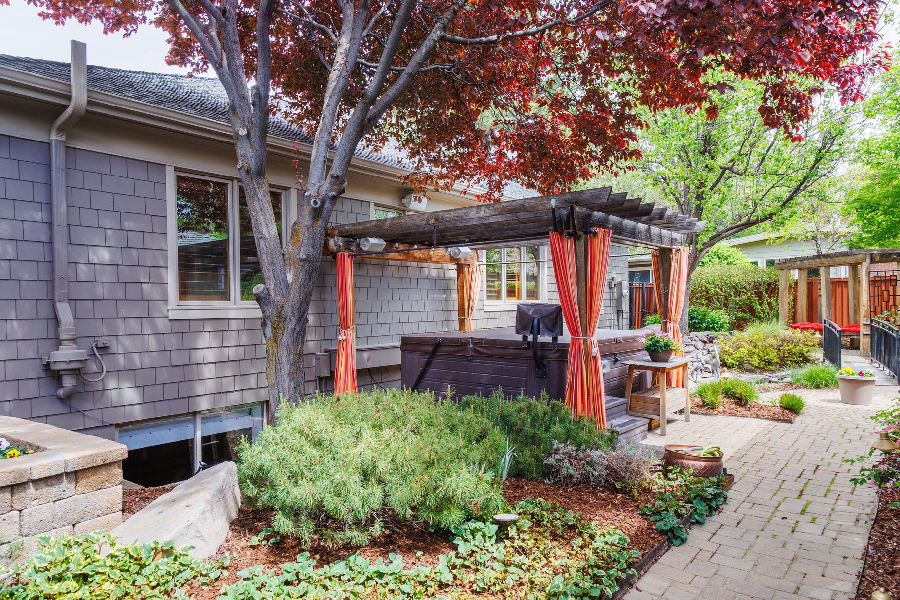  Exquisite Craftsman Jewel Box in the Heart of Millcreek - 物件實景