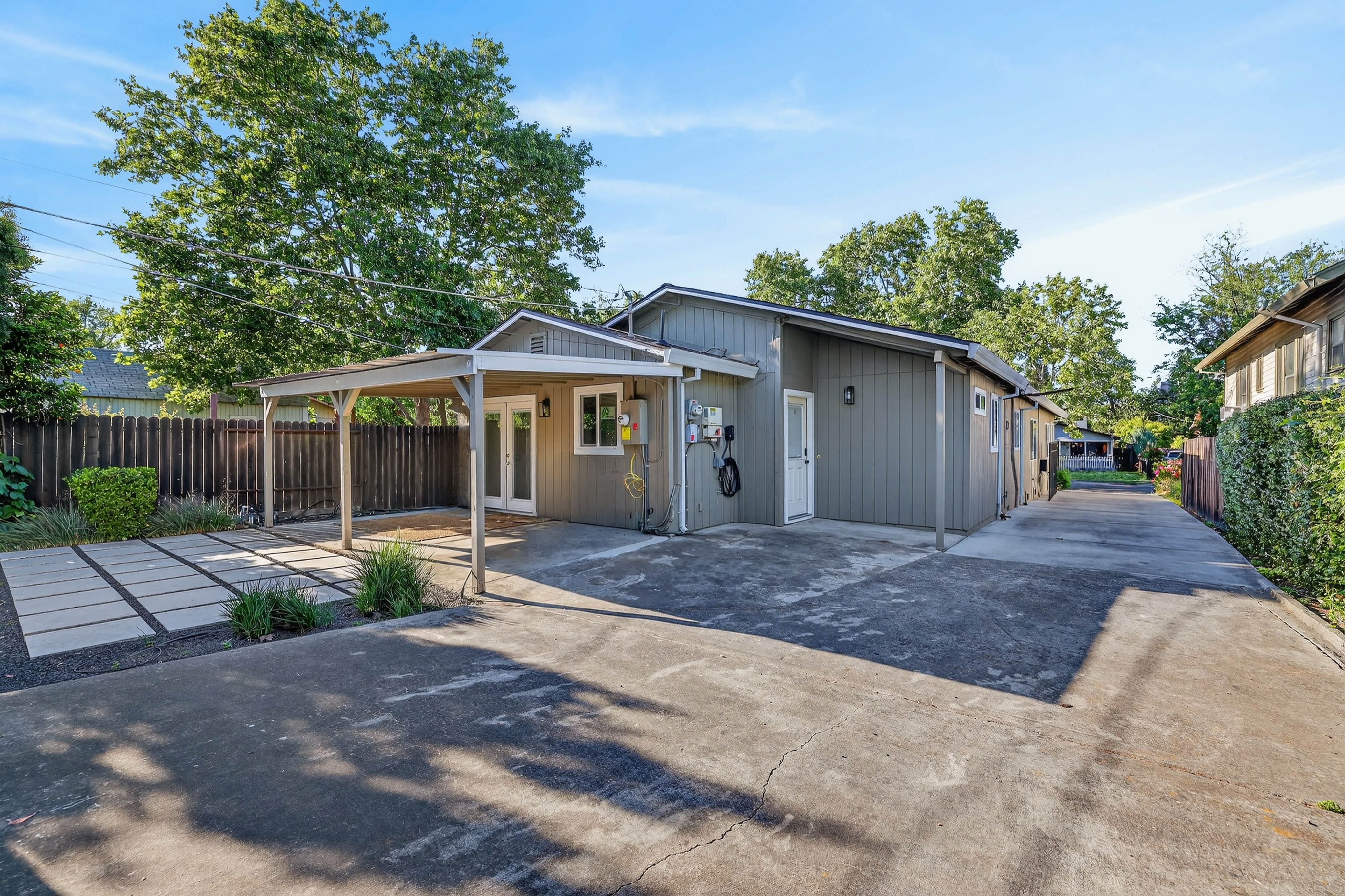  4330 3rd Avenue, Sacramento, CA 95817 - 物件實景