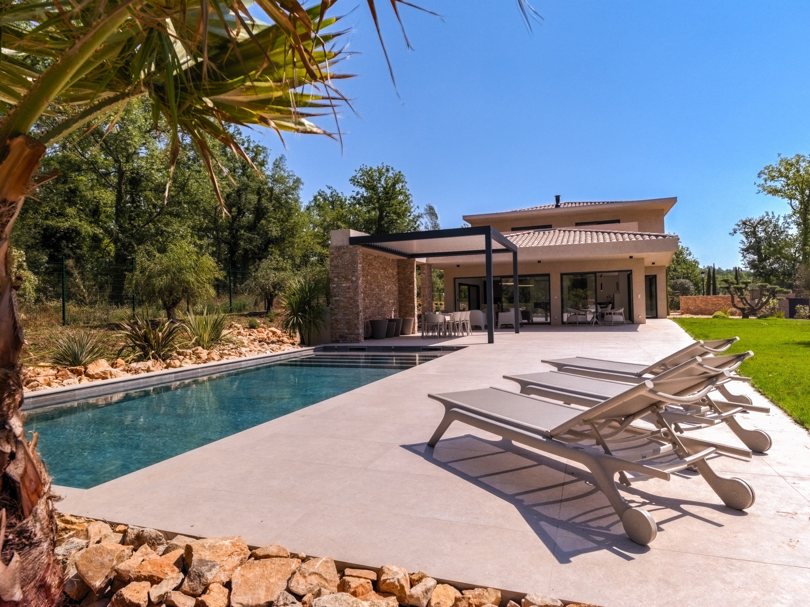  Tourrettes Terre Blanche villa 240 sqm golf estate pool furnished land 1866 sqm - 物件實景