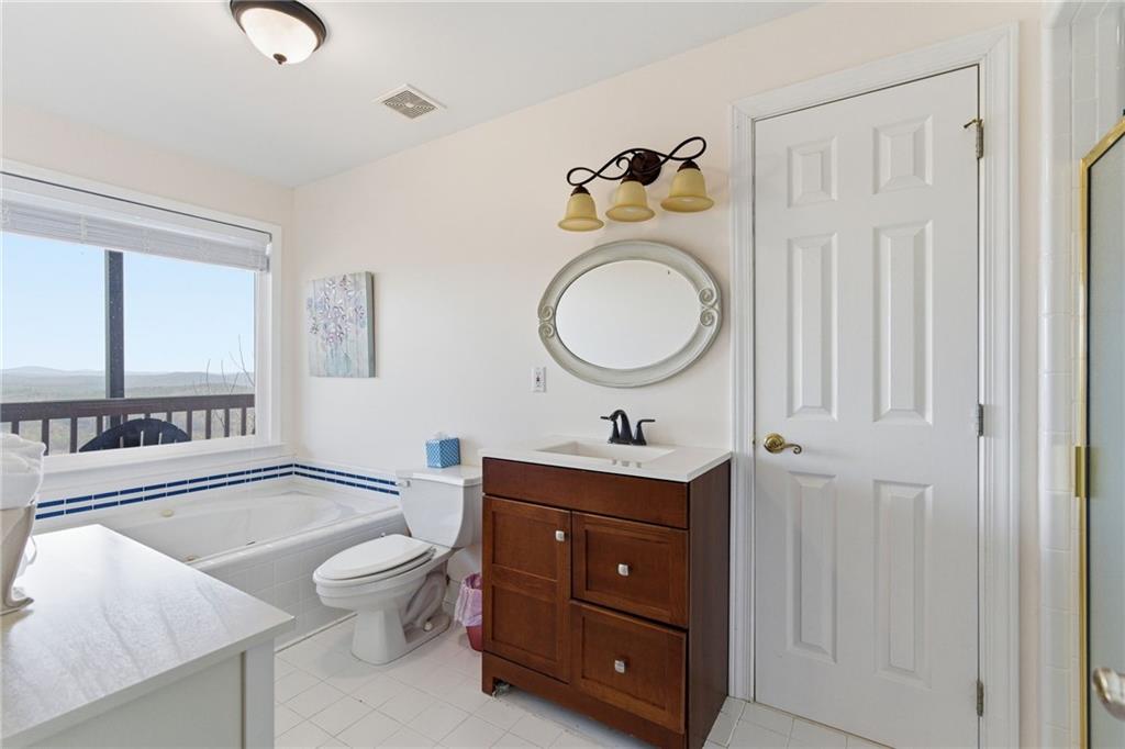 Dawsonville, Georgia, 30534, United States, 3 Bedrooms Bedrooms, ,3 BathroomsBathrooms,Residential,For Sale,2029990