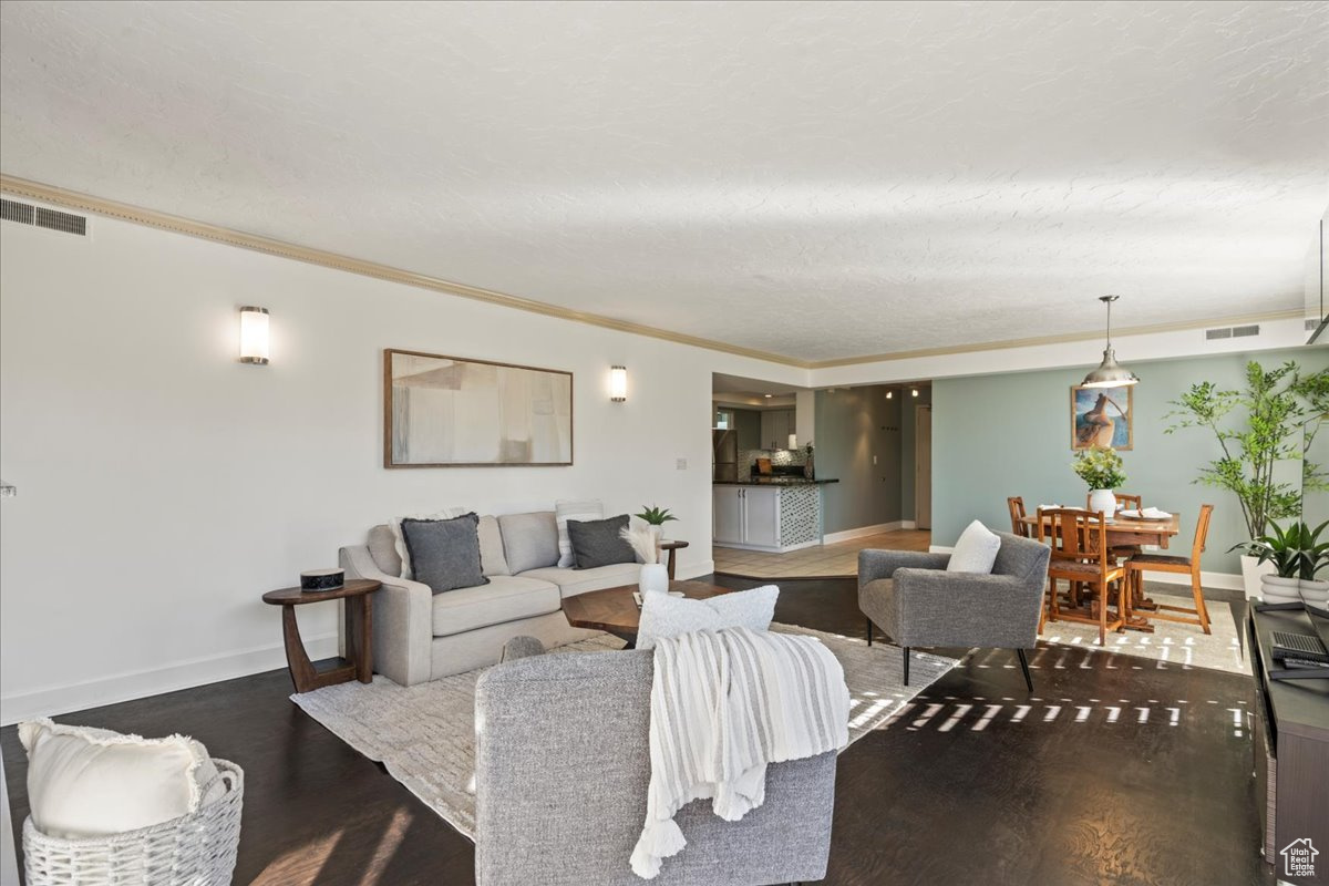 Salt Lake City, Utah, 84103, United States, 2 Bedrooms Bedrooms, ,1 BathroomBathrooms,Residential,For Sale,1988217