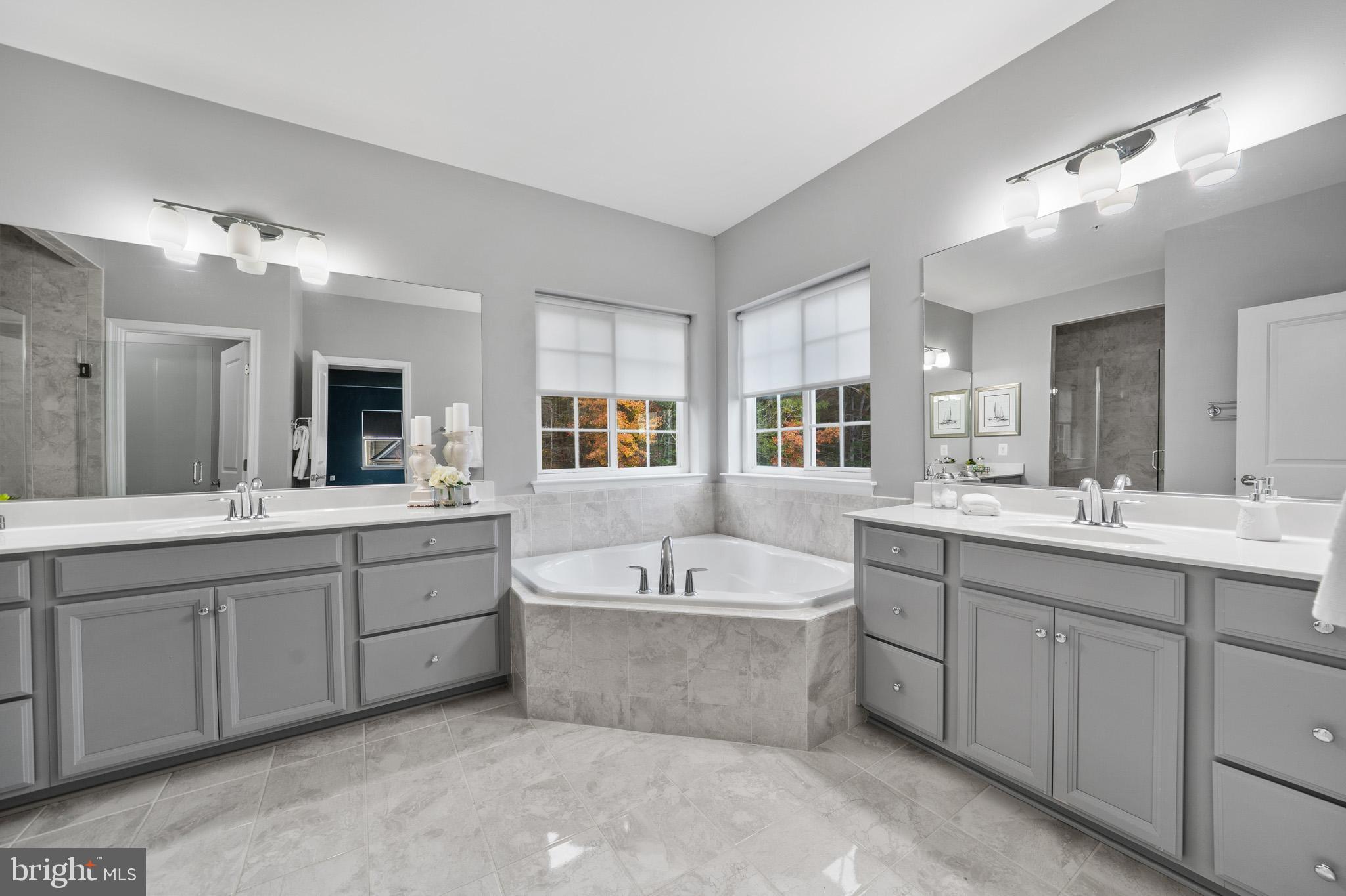 California, Maryland, 20619, United States, 5 Bedrooms Bedrooms, ,4 BathroomsBathrooms,Residential,For Sale,1987113