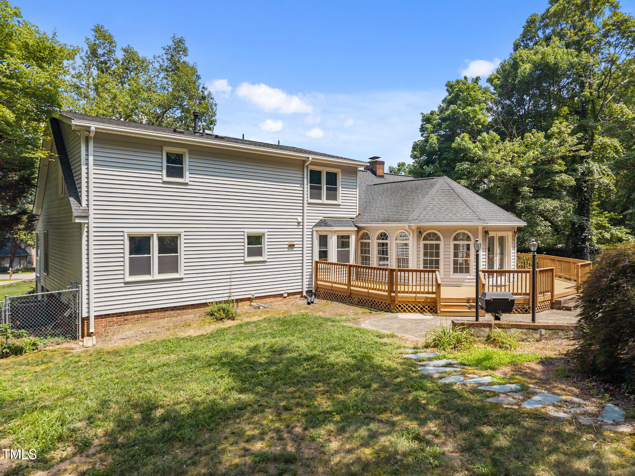 Raleigh, North Carolina, 27615, United States, 4 Bedrooms Bedrooms, ,3 BathroomsBathrooms,Residential,For Sale,1907534