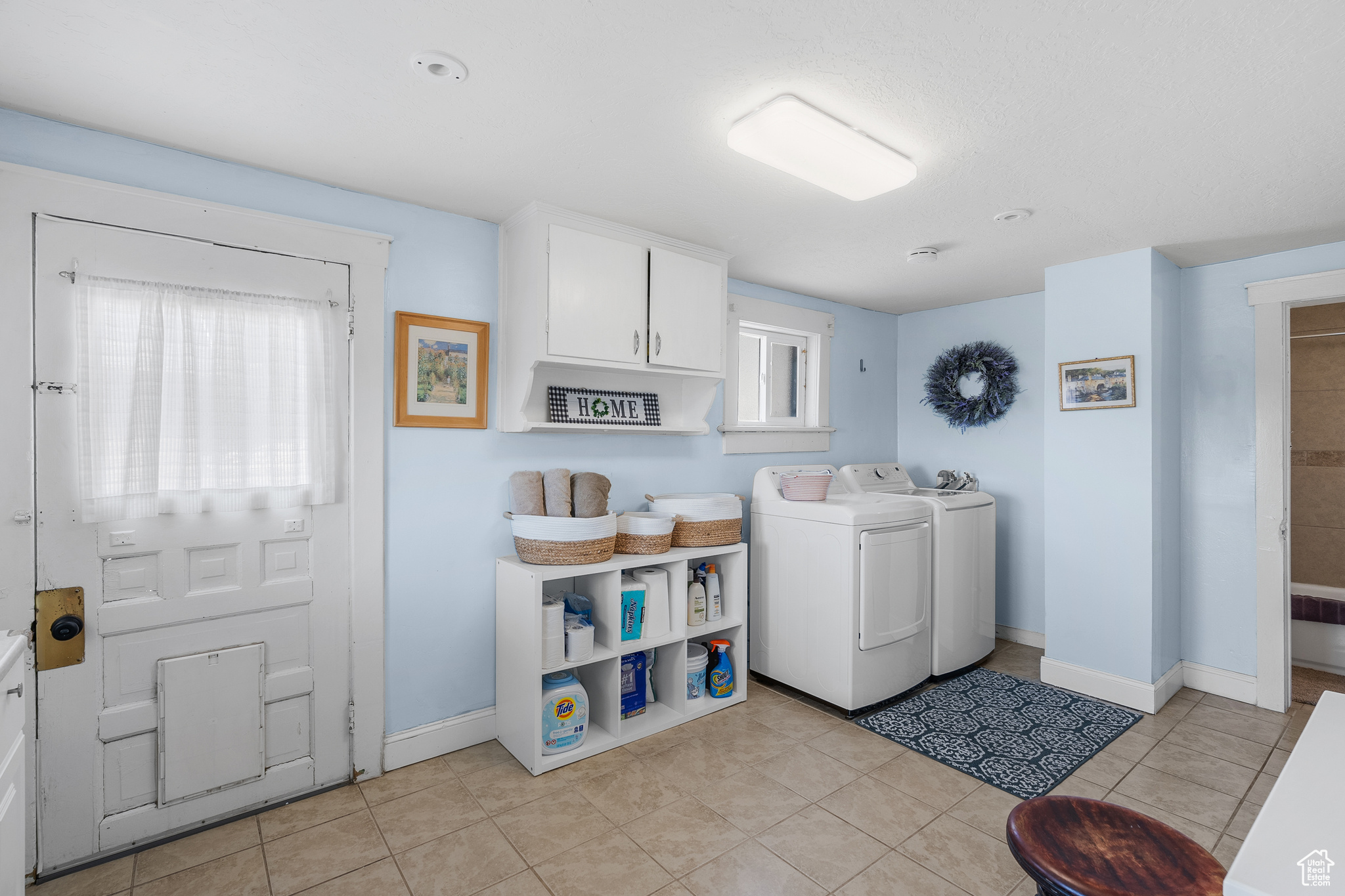 Farmington, Utah, 84025, United States, 4 Bedrooms Bedrooms, ,2 BathroomsBathrooms,Residential,For Sale,1866818