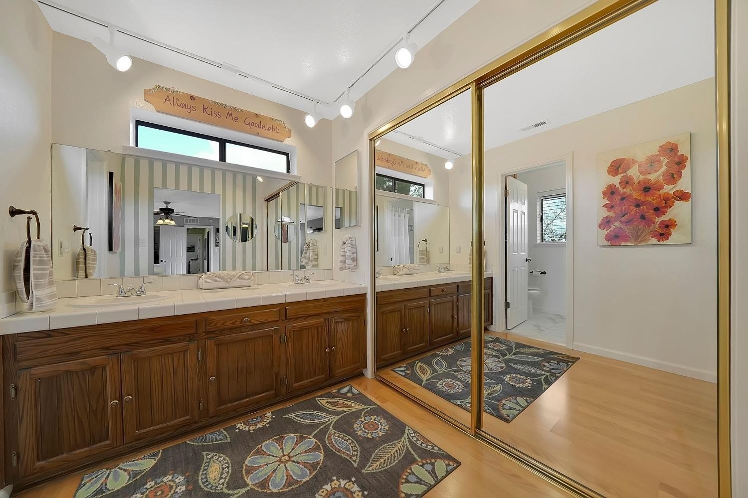 Valley Springs, California, 95252, United States, 5 Bedrooms Bedrooms, ,4 BathroomsBathrooms,Residential,For Sale,1724750