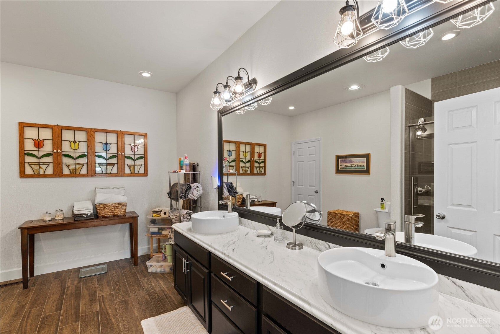 East Wenatchee, Washington, 98802, United States, 3 Bedrooms Bedrooms, ,1 BathroomBathrooms,Residential,For Sale,1818032