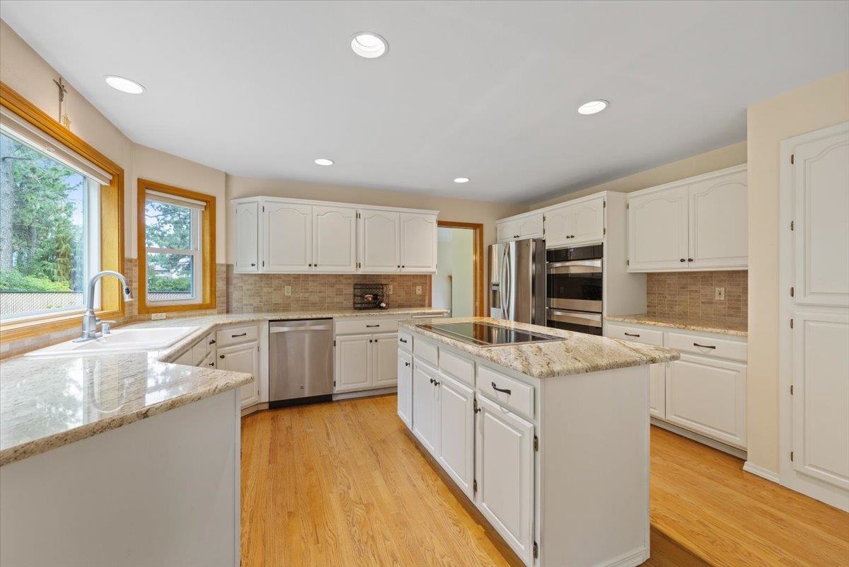 Spokane, Washington, 99223, United States, 4 Bedrooms Bedrooms, ,3 BathroomsBathrooms,Residential,For Sale,1950808