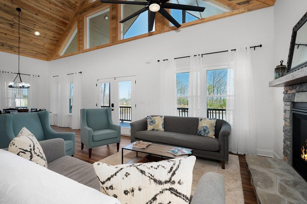Ellijay, Georgia, 30540, United States, 4 Bedrooms Bedrooms, ,4 BathroomsBathrooms,Residential,For Sale,1752993