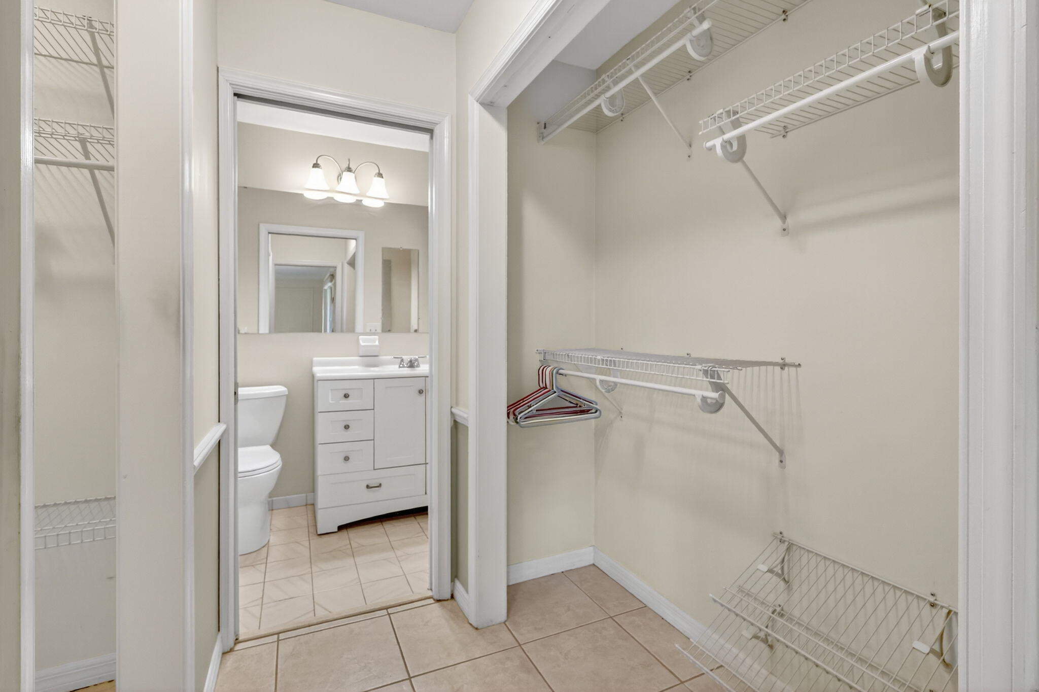 Jensen Beach, Florida, 34957, United States, 3 Bedrooms Bedrooms, ,2 BathroomsBathrooms,Residential,For Sale,1960986