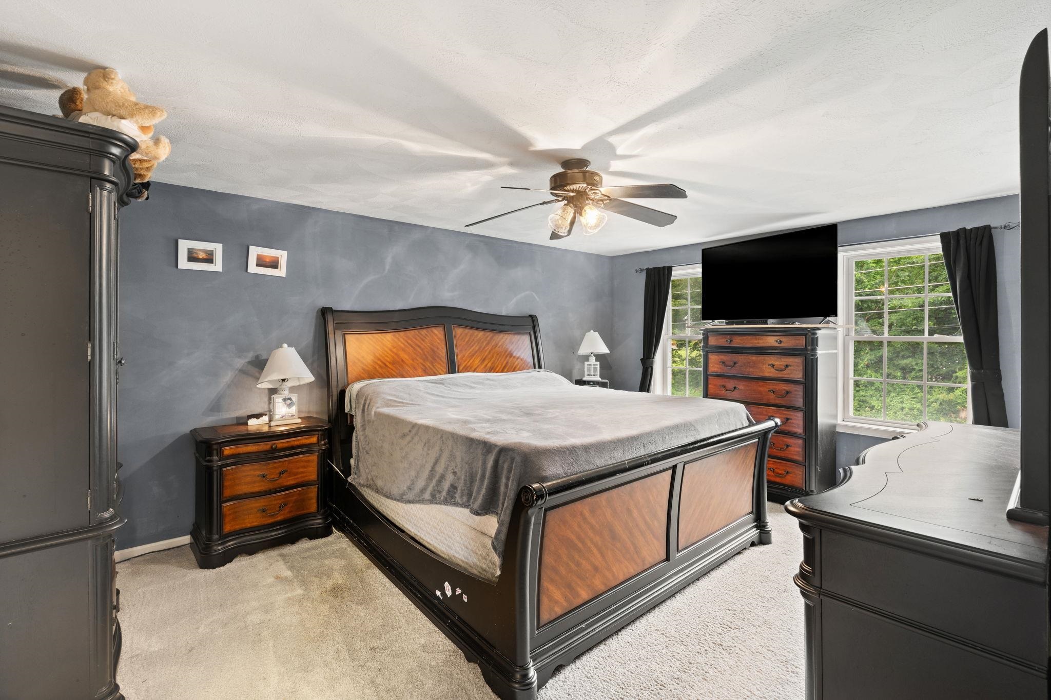 Londonderry, New Hampshire, 03053, United States, ,Residential,For Sale,1916395