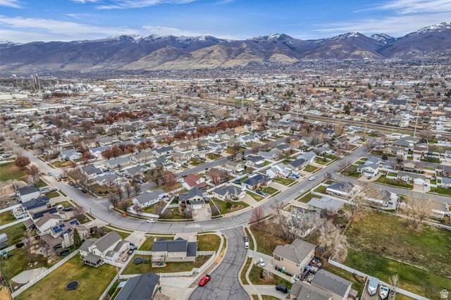 Woods Cross, Utah, 84087, United States, 4 Bedrooms Bedrooms, ,3 BathroomsBathrooms,Residential,For Sale,2005454