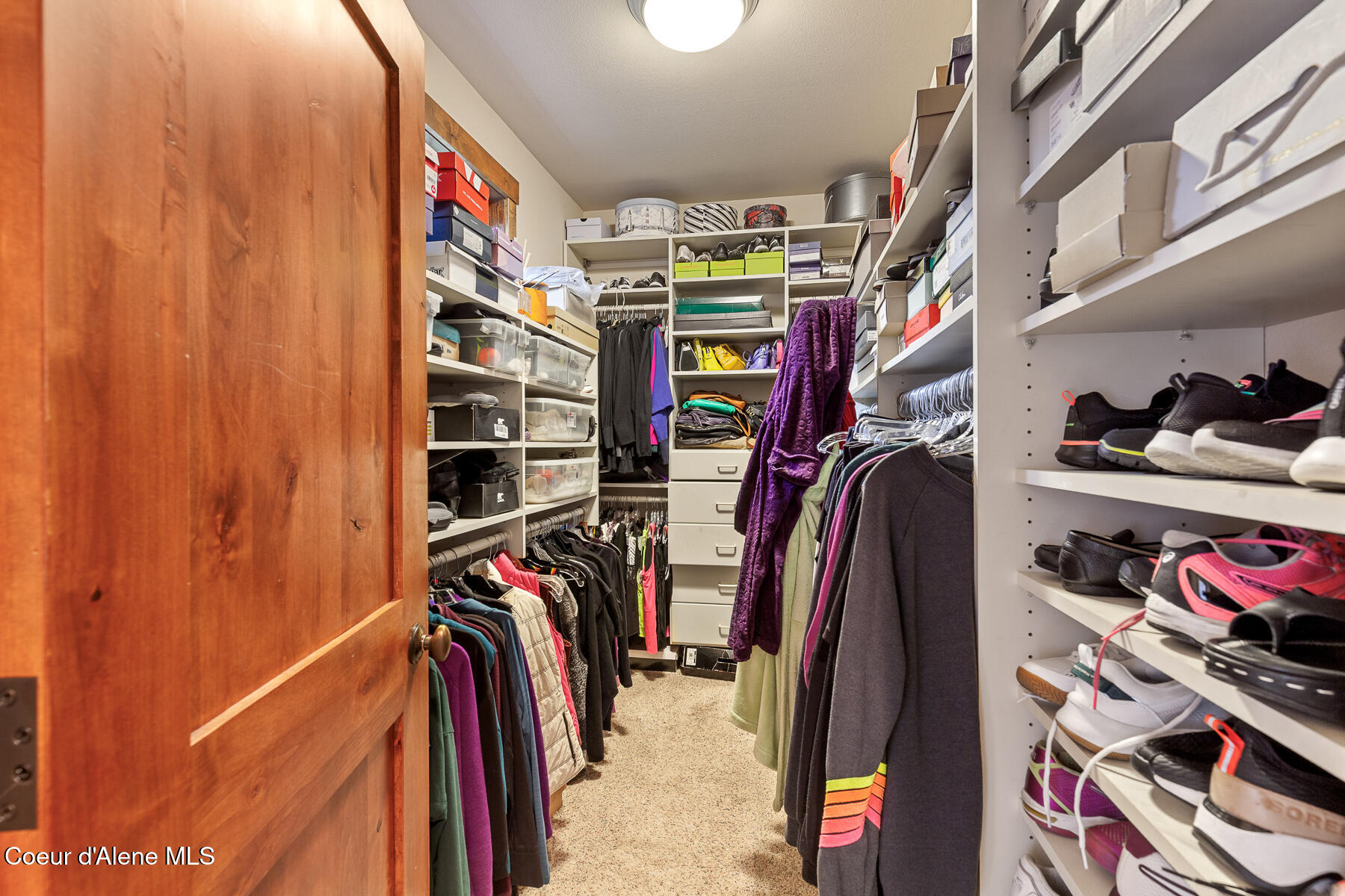 Hayden, Idaho, 83835, United States, 5 Bedrooms Bedrooms, ,4 BathroomsBathrooms,Residential,For Sale,1989952