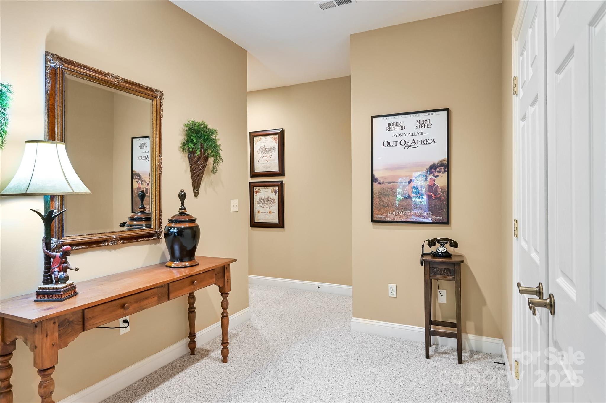 Hendersonville, North Carolina, 28739, United States, 4 Bedrooms Bedrooms, ,3 BathroomsBathrooms,Residential,For Sale,1992050