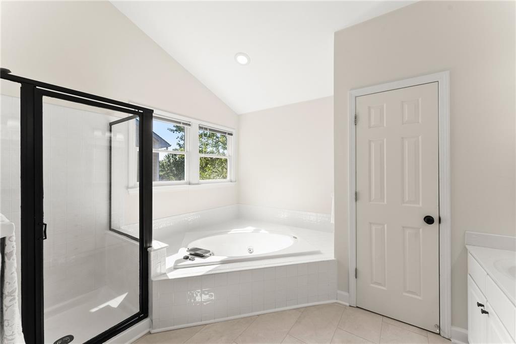 Peachtree Corners, Georgia, 30092, United States, 3 Bedrooms Bedrooms, ,3 BathroomsBathrooms,Residential,For Sale,1950975