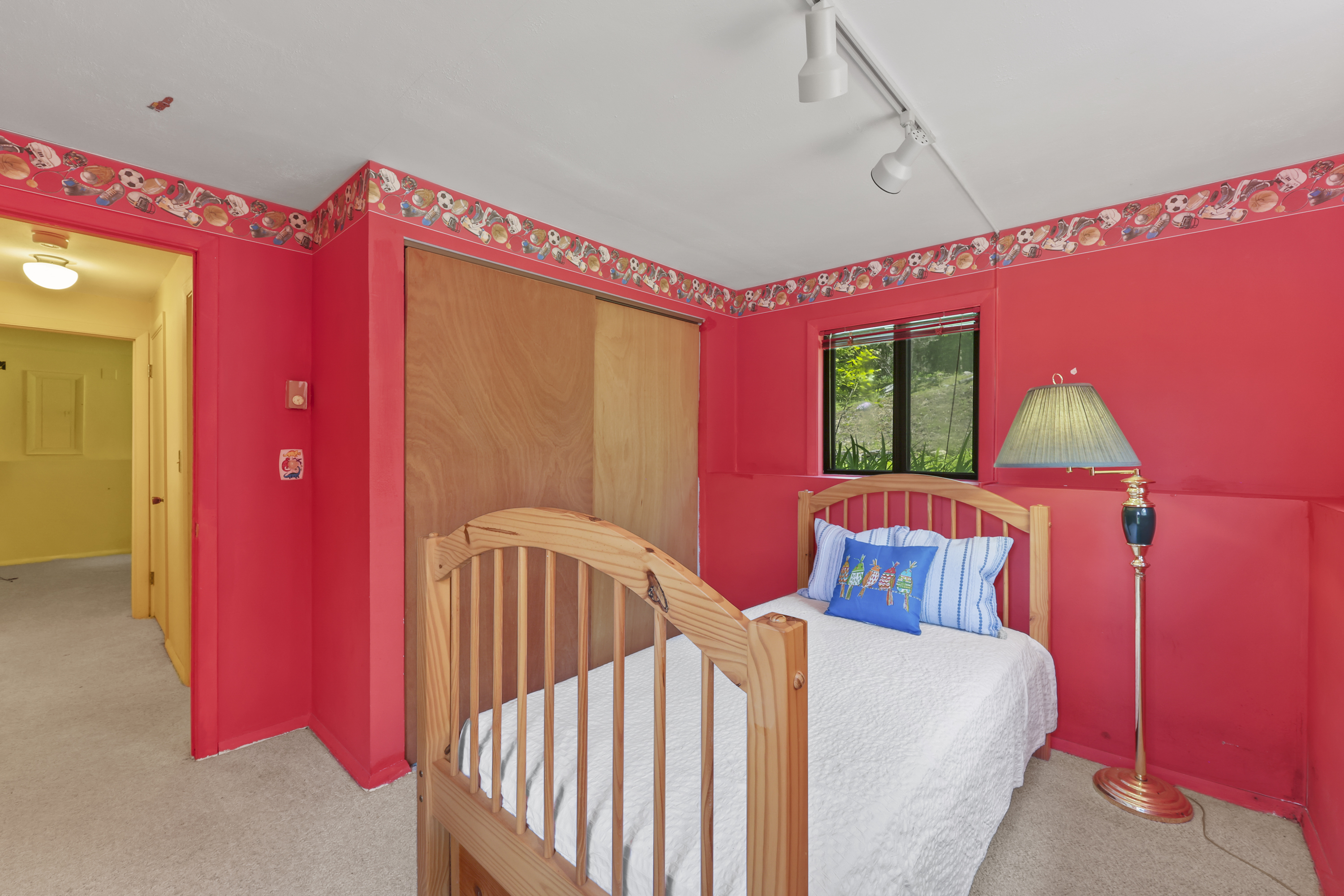  Exceptional Waterfront Retreat on Tranquil Hayes Pond - 物件實景